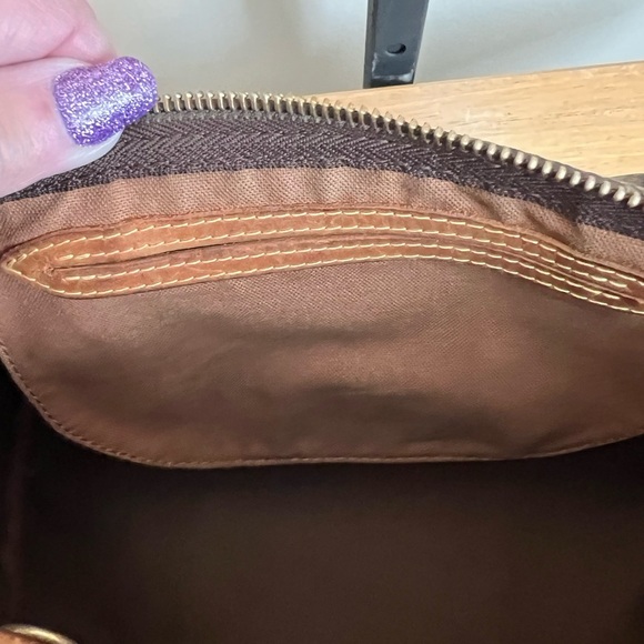 Louis Vuitton Monogram Speedy 30 - Picture 14 of 16